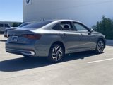 Used 2022 Volkswagen Jetta SEL image 6