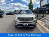 Used 2017 Ford Explorer XLT image 3