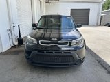 Used 2015 Kia Soul + image 2