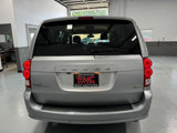 Used 2019 Dodge Grand Caravan SE w/ UConnect Hands-Free Group image 5