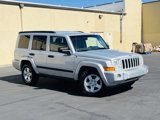 Used 2006 Jeep Commander 4WD image 2