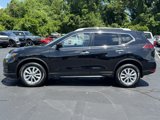 Used 2018 Nissan Rogue SV image 3