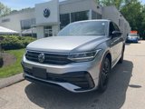 Certified 2022 Volkswagen Tiguan SE R-Line image 2