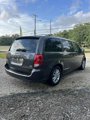 Used 2019 Dodge Grand Caravan SXT image 3