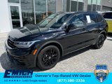 Used 2022 Volkswagen Tiguan SE R-Line image 1