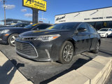 Used 2018 Toyota Avalon XLE Premium image 3