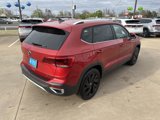 New 2024 Volkswagen Taos SE image 4