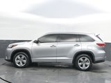 Used 2017 Toyota Highlander Limited image 4