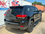 Used 2020 Jeep Grand Cherokee Laredo image 3