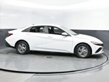 New 2025 Hyundai Elantra SE image 4