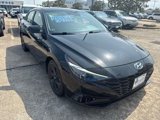 Used 2023 Hyundai Elantra SEL image 3