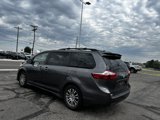 Used 2018 Toyota Sienna XLE image 3