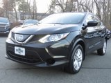 Used 2018 Nissan Rogue Sport S w/ S Appearance Package image 2