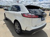 Used 2022 Ford Edge Titanium image 6