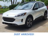Used 2021 Ford Escape SE w/ SE Sport Appearance Package image 5