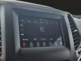 Used 2019 Jeep Cherokee Latitude w/ Cold Weather Group image 4