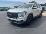 Used 2022 GMC Terrain SLE w/ Driver Convenience Package image 2