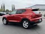 Used 2020 Volvo XC40 T5 Momentum w/ Protection Package Premier image 2