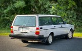 Used 1990 Volvo 240 DL image 6