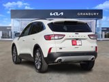 Used 2022 Ford Escape Titanium image 4