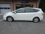 Used 2013 Toyota Prius V Five image 2