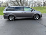 Used 2011 Toyota Sienna SE image 2