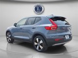 Used 2022 Volvo XC40 T5 Momentum image 5