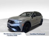 Certified 2022 Volkswagen Tiguan SE R-Line image 3