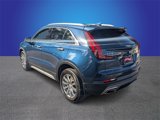 Used 2021 Cadillac XT4 Premium Luxury image 3