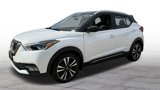 Used 2020 Nissan Kicks SR w/ SR Premium Package image 2
