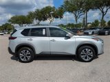 Used 2022 Nissan Rogue SV image 4