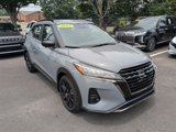 Used 2023 Nissan Kicks SR image 3