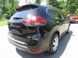 Used 2017 Nissan Rogue S w/ S Appearance Package image 6