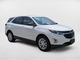 Used 2019 Chevrolet Equinox LS w/ LS Convenience Package image 3