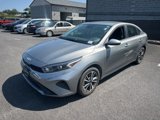 Used 2022 Kia Forte LXS image 2