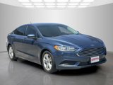 Used 2018 Ford Fusion SE w/ Fusion SE Technology Package image 2