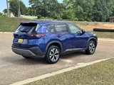 Used 2023 Nissan Rogue SV image 5