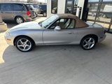Used 2002 MAZDA MX-5 Miata image 4