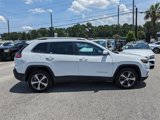 Used 2019 Jeep Cherokee Limited image 3