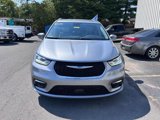 Used 2021 Chrysler Pacifica Touring-L image 2