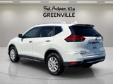 Used 2017 Nissan Rogue SV image 5