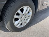 Used 2006 Kia Sedona LX image 2