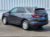 Used 2022 Chevrolet Equinox LS w/ LS Convenience Package image 3