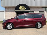 Used 2017 Chrysler Pacifica Touring-L image 2