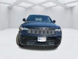 Used 2019 Jeep Grand Cherokee Altitude image 2