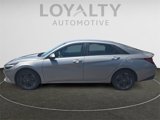 Used 2023 Hyundai Elantra SEL image 2
