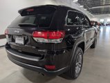 Used 2020 Jeep Grand Cherokee Limited w/ Luxury Group II image 3