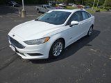 Used 2017 Ford Fusion SE image 3