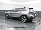 Used 2019 Jeep Cherokee Limited image 3