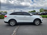 Used 2016 Kia Sorento LX w/ LX Convenience Package image 3